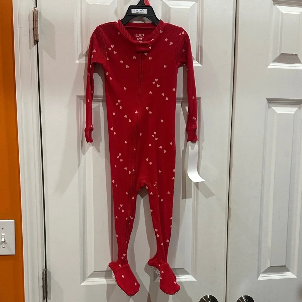 NEW Carter's Red Heart Patterned Footie size 2T